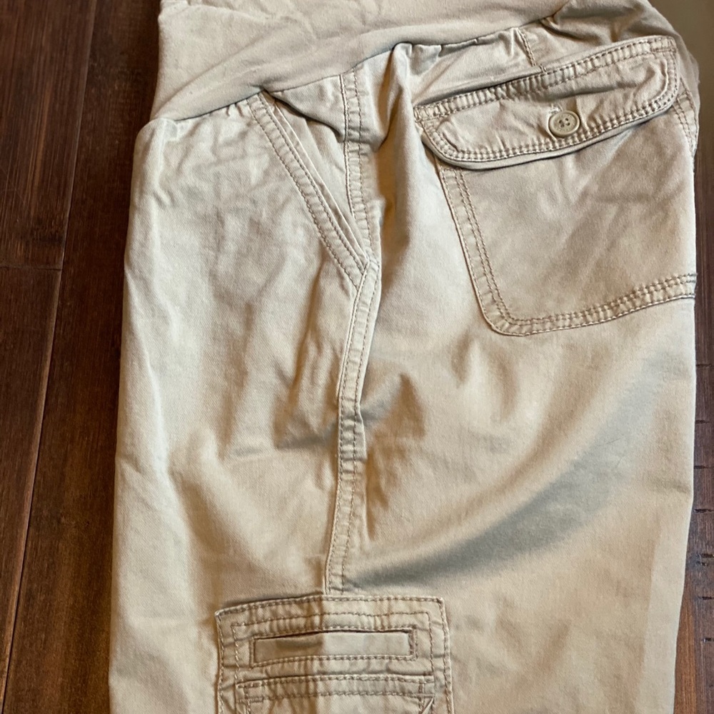 Maternity small lightweight cargo khaki pants - Picture 8 of 11